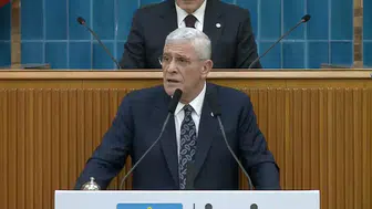 Müsavat Dervişoğlu'ndan Sert Eleştiri: Siyaset Güvenini Kaybetti