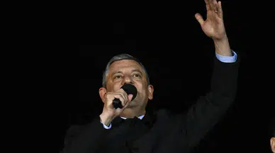 Özgür Özel Büyükada'da Açıkladı: Emekli Maaşları Asgari Ücretle Eşitlenecek