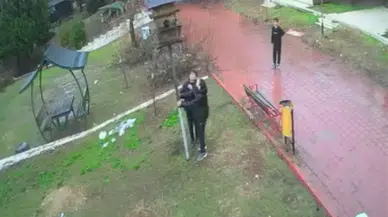 Adana'da kuş yuvası yıkan çocuklara mahkemeden ev hapsi!