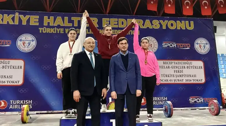 Kayserili Yağmur Bulut Türkiye Halter Şampiyonu Oldu