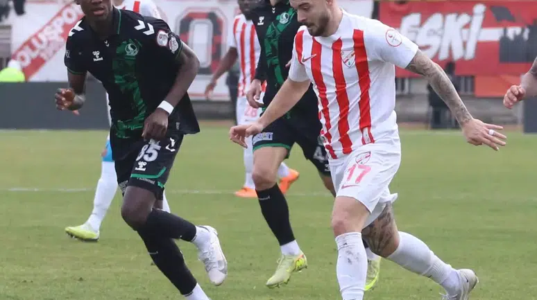 Boluspor Sakaryaspor'u devirdi! Doğan Can ve Devran sahnede