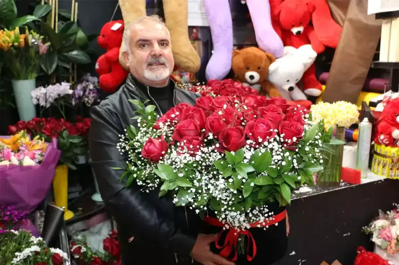 Sevgililer Günü'nde çiçek piyasası hareketli: Bir buket 7 bin TL!